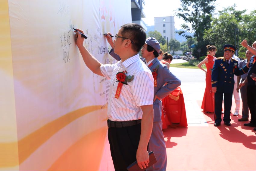 《金秋十月——国礼书画名家四人联展》成功举办(图65)